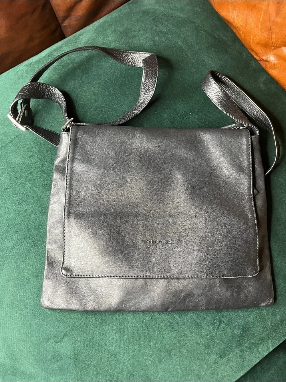 Leather Venice Made In Italy Crossbody Messenger Bag Black